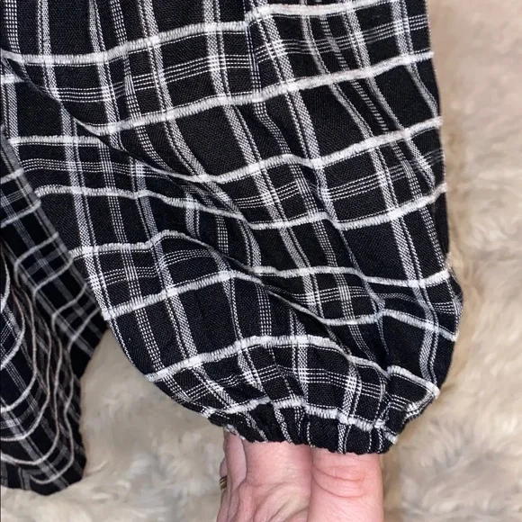 Savanna Jane Black & White Plaid Top With Embroidered Flowers - Picture 7 of 11